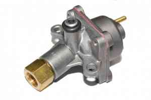 Клапан редукционный топливный, штуцер-резьба  ГАЗ 3302,3110 с дв.ЗМЗ 405(пр-во ПЕКАР)